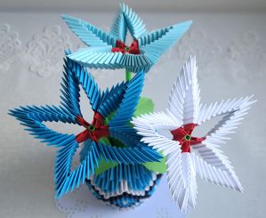 Цветы из бумаги. Делаем оригами 
