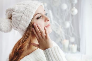 Советы по уходу за кожей лица зимой от косметолога