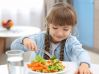 Как приучить ребенка к правильной пище